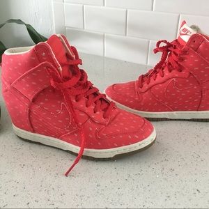 Nike Sky Hi Wedge Sneaker
